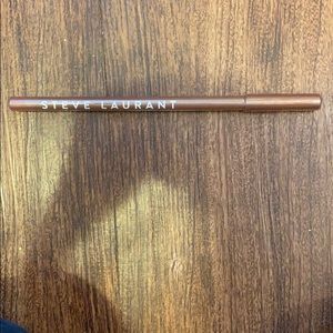 Steve Laurent (chic lip liner)